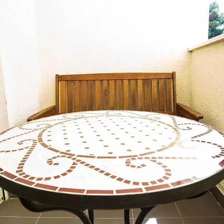 아파트 Apartman Ivana